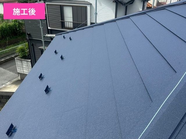 屋根カバー工法施工後　次世代ガルバリウム鋼板屋根